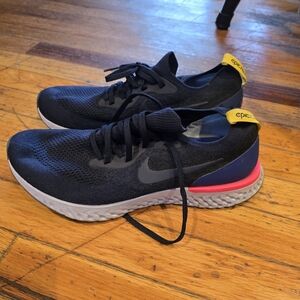 Nike Navy and Pink Epic React Sneakers